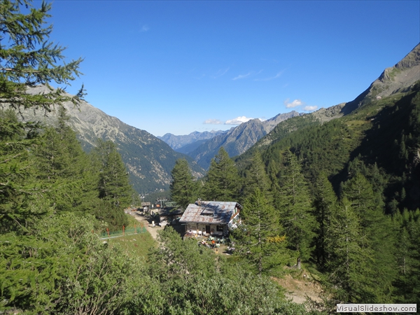 ...von Belvedere, Blick talauswärts ins Val Anzasca 