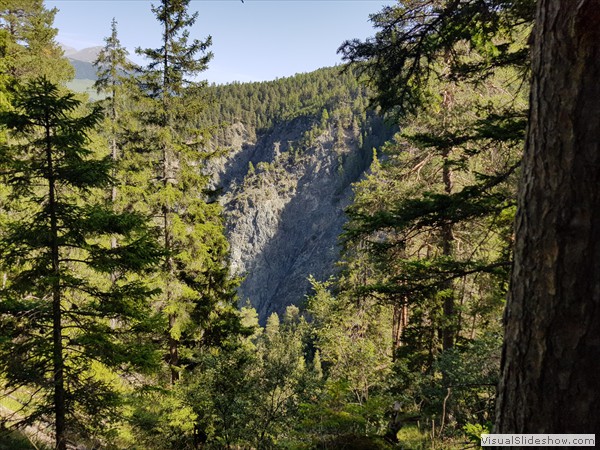 ...auf der Umgehung, Blick in die Clemgia-Schlucht